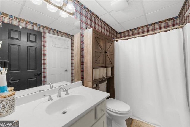2638 Waters Edge Drive, Gainesville, GA 30504
