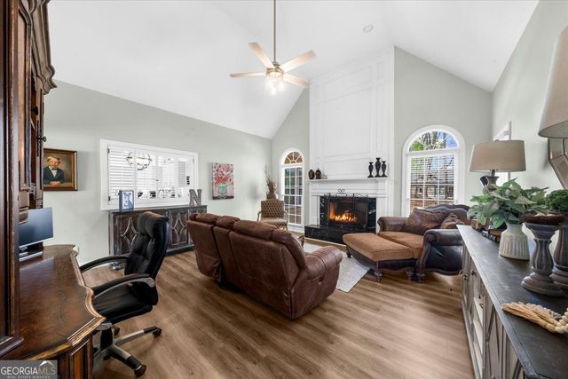 2638 Waters Edge Drive, Gainesville, GA 30504