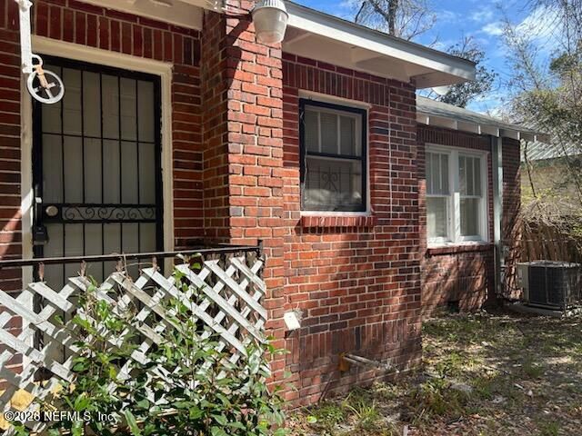 678 IVY Street, Jacksonville, FL 32206