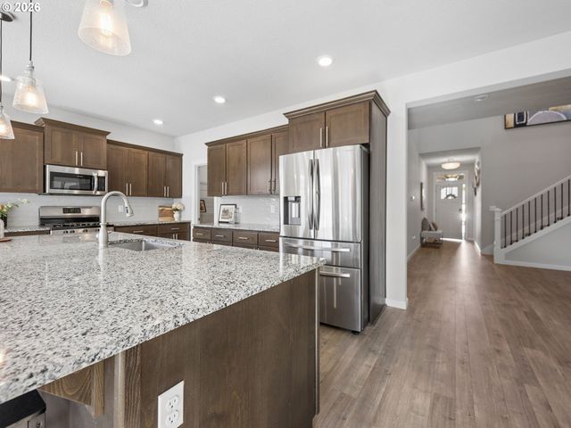 3054 Sw 38TH St, Gresham, OR 97080