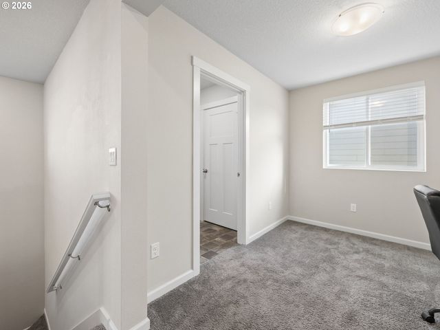 3054 Sw 38TH St, Gresham, OR 97080