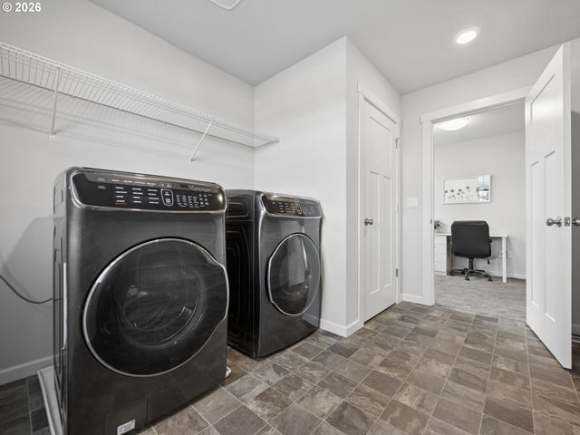 3054 Sw 38TH St, Gresham, OR 97080