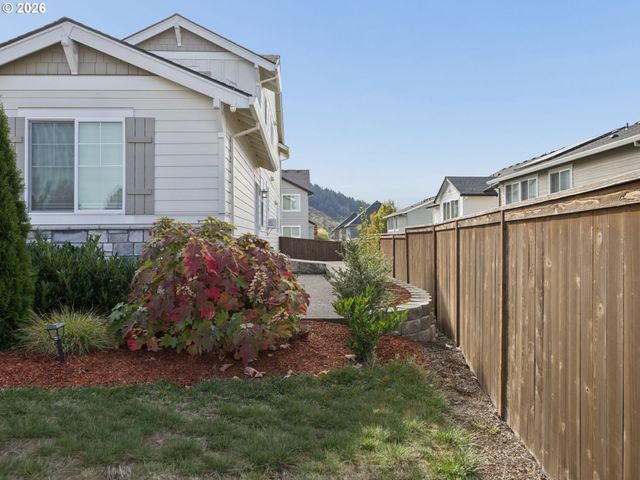 3054 Sw 38TH St, Gresham, OR 97080