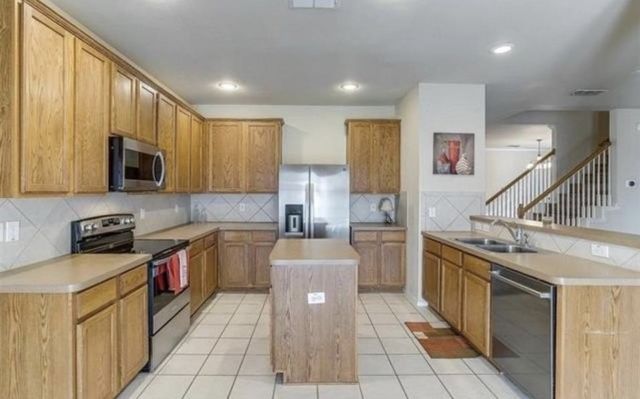 425 Iron Ore Trail, Fort Worth, TX 76131