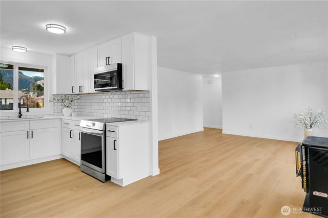 1006 Fidalgo Street, Sedro Woolley, WA 98284