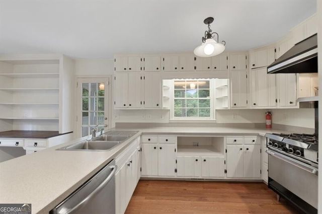 3156 E Wood Valley Road NW, Atlanta, GA 30327