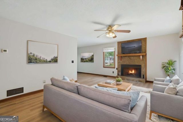 190 Lori Lane, Canton, GA 30114