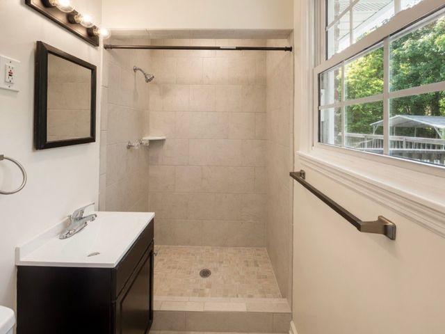 126 Gatone Dr, Hendersonville, TN 37075