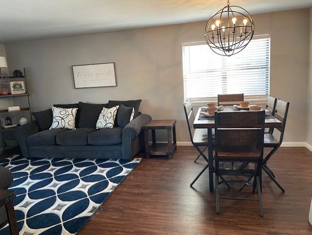 2300 Oakwood Avenue, Bentonville, AR 72712