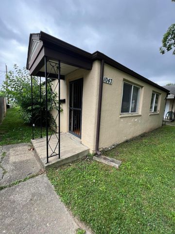 1045 Loretta Avenue, Columbus, OH 43211
