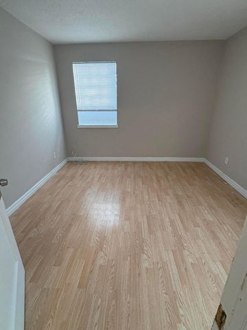 1045 Loretta Avenue, Columbus, OH 43211
