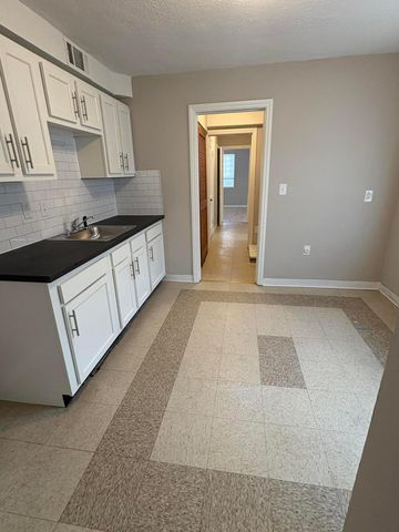 1045 Loretta Avenue, Columbus, OH 43211