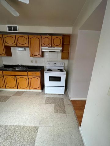 1045 Loretta Avenue, Columbus, OH 43211