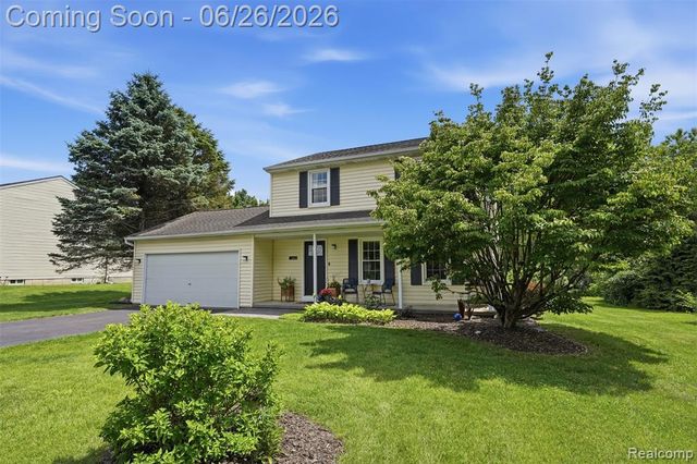 60569 Town Square Street, New Hudson, MI 48165