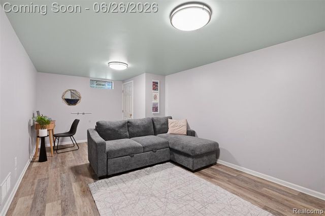 60569 Town Square Street, New Hudson, MI 48165