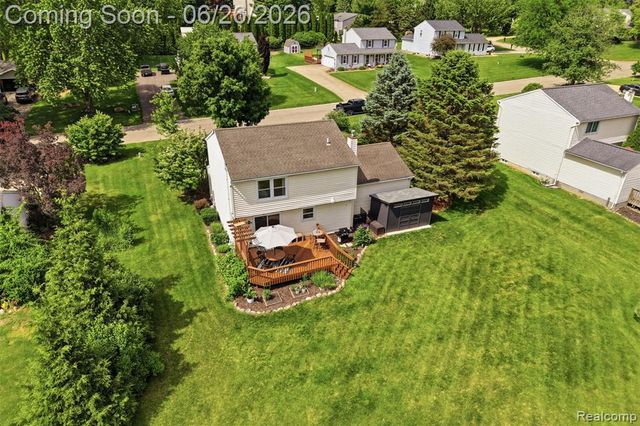 60569 Town Square Street, New Hudson, MI 48165