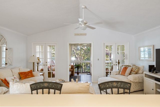 1295 Winding Oaks Circle 807, Vero Beach, FL 32963