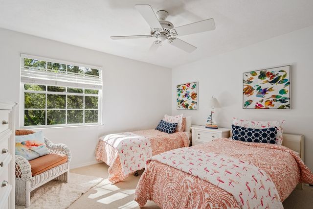 1295 Winding Oaks Circle 807, Vero Beach, FL 32963