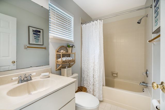 1295 Winding Oaks Circle 807, Vero Beach, FL 32963