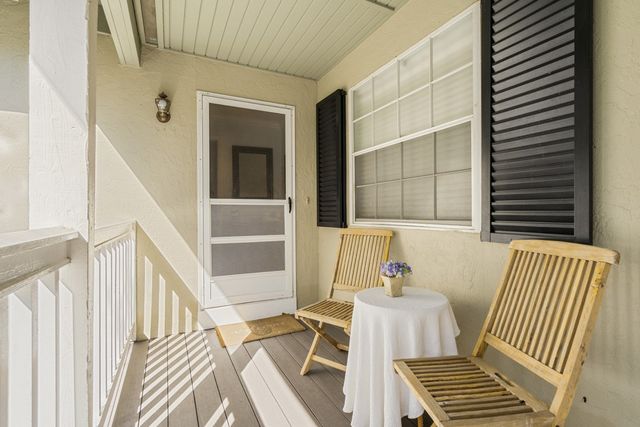 1295 Winding Oaks Circle 807, Vero Beach, FL 32963