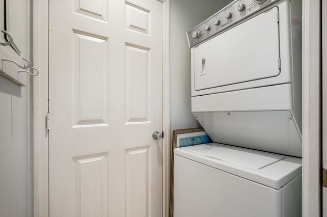 1295 Winding Oaks Circle 807, Vero Beach, FL 32963