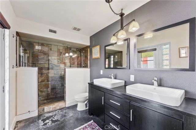 1126 E El Cid, Palm Springs, CA 92262