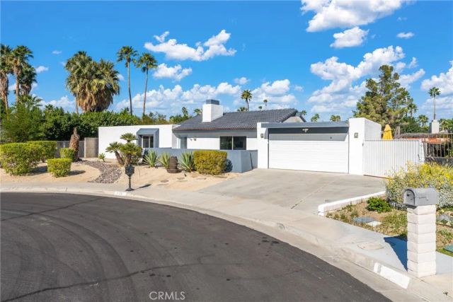 1126 E El Cid, Palm Springs, CA 92262