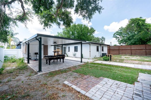 6403 AMUNDSON STREET, Tampa, FL 33634