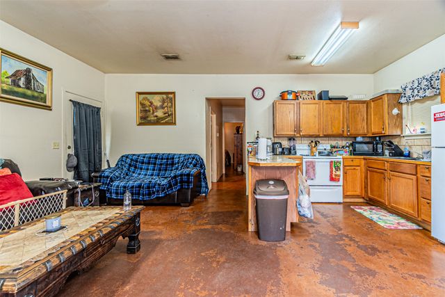 138 Vz County Road 4714, Ben Wheeler, TX 75754