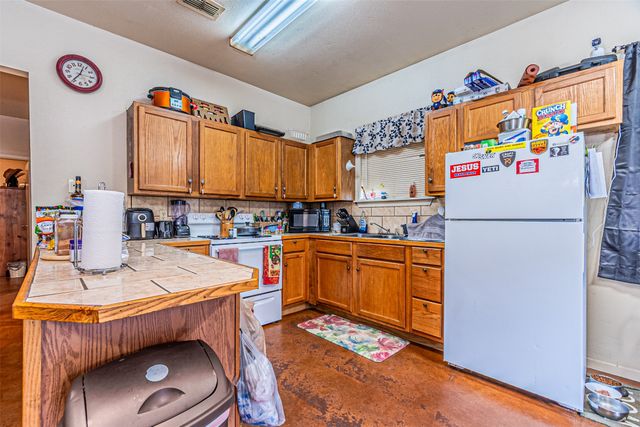 138 Vz County Road 4714, Ben Wheeler, TX 75754