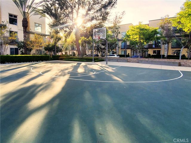 83 Waldorf, Irvine, CA 92612