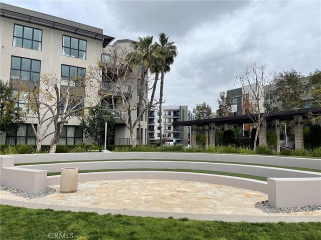 83 Waldorf, Irvine, CA 92612