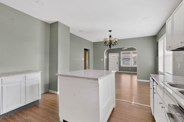 1315 E Arlington Avenue, Fort Worth, TX 76104