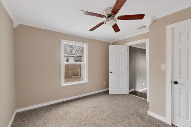 1315 E Arlington Avenue, Fort Worth, TX 76104