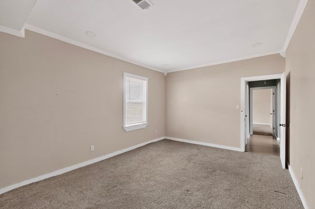 1315 E Arlington Avenue, Fort Worth, TX 76104