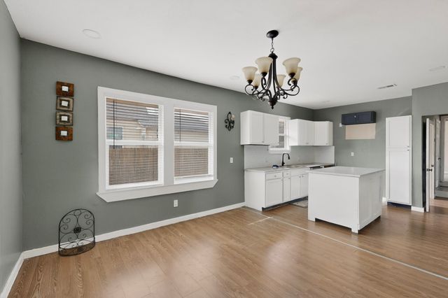 1315 E Arlington Avenue, Fort Worth, TX 76104