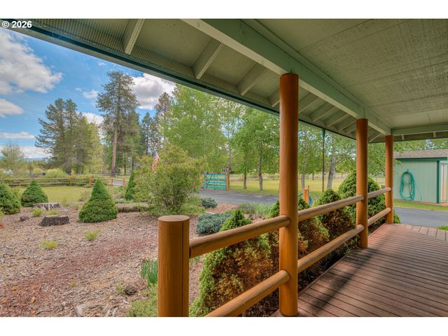 53939 PINE GROVE Rd, La Pine, OR 97739