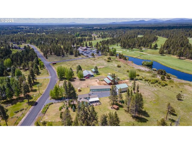 53939 PINE GROVE Rd, La Pine, OR 97739