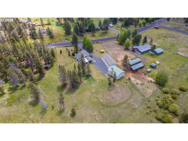 53939 PINE GROVE Rd, La Pine, OR 97739