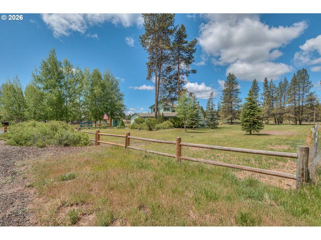53939 PINE GROVE Rd, La Pine, OR 97739