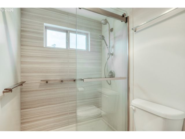 53939 PINE GROVE Rd, La Pine, OR 97739