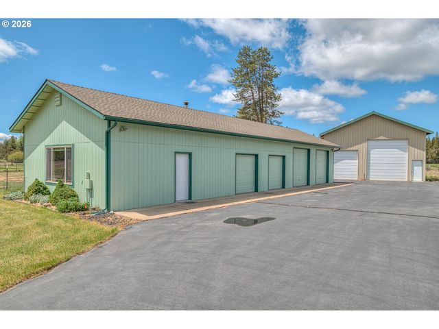 53939 PINE GROVE Rd, La Pine, OR 97739