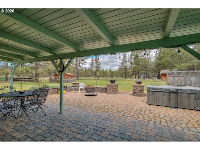 53939 PINE GROVE Rd, La Pine, OR 97739