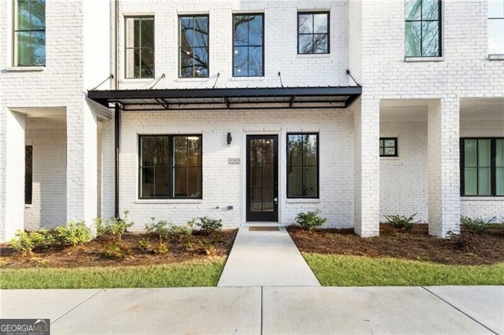 2202 Carlton Court, Atlanta, GA 30318 — exterior