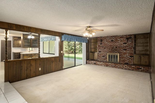 6697 N Teilman Avenue, Fresno, CA 93711