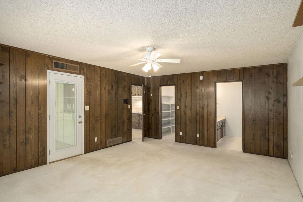 Image 18 of property listing at 6697 N Teilman Avenue, Fresno, CA 93711
