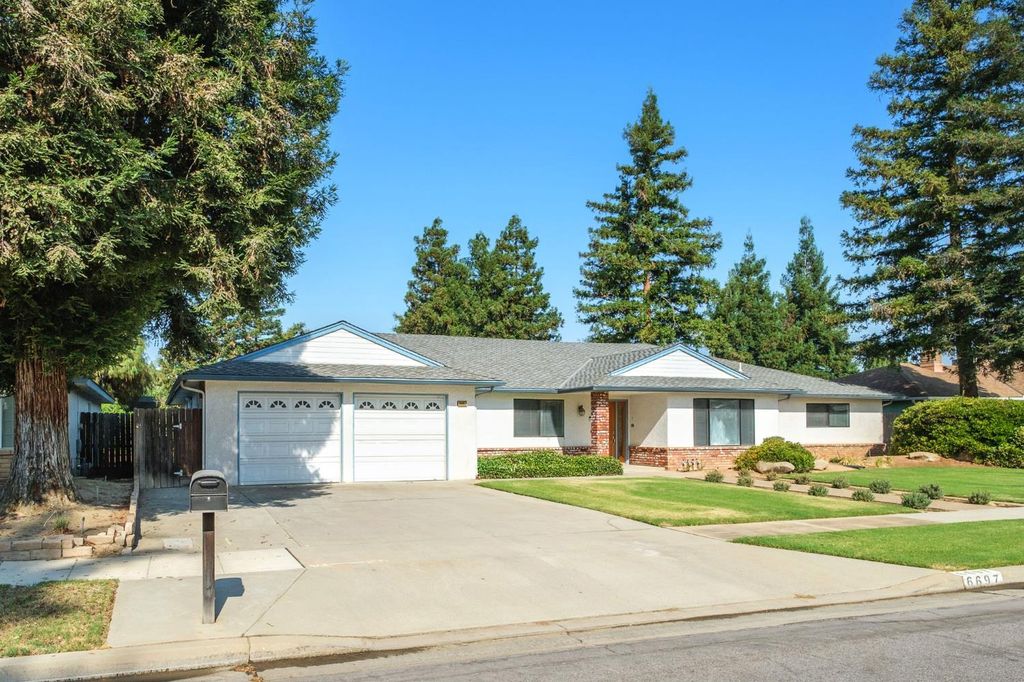 Image 4 of property listing at 6697 N Teilman Avenue, Fresno, CA 93711