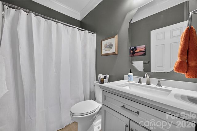 9220 Kensington Forest Drive, Harrisburg, NC 28075