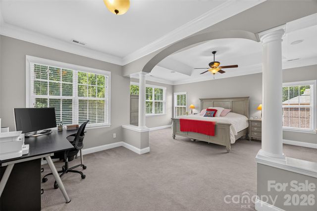 9220 Kensington Forest Drive, Harrisburg, NC 28075