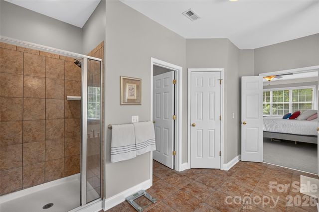9220 Kensington Forest Drive, Harrisburg, NC 28075